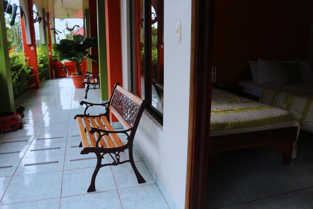 Hotel Las Flores Fortuna La Fortuna Exteriör bild
