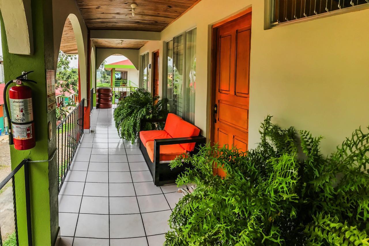 Hotel Las Flores Fortuna La Fortuna Exteriör bild