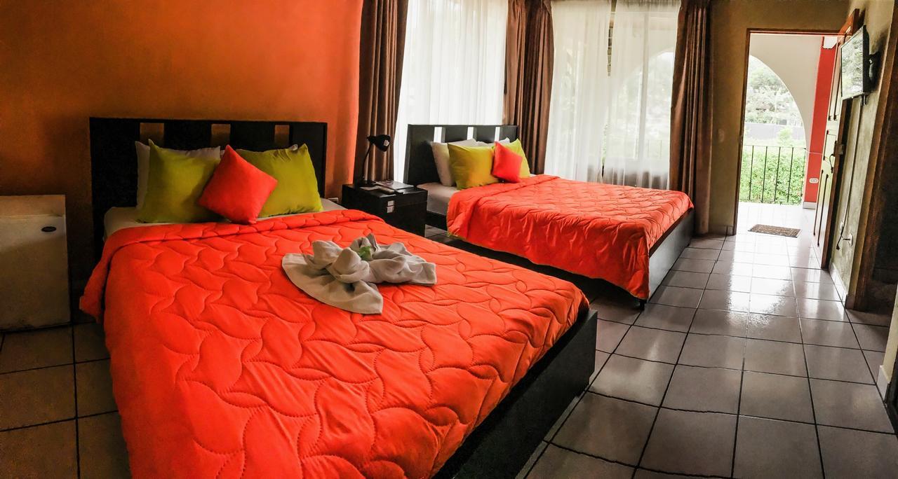 Hotel Las Flores Fortuna La Fortuna Exteriör bild